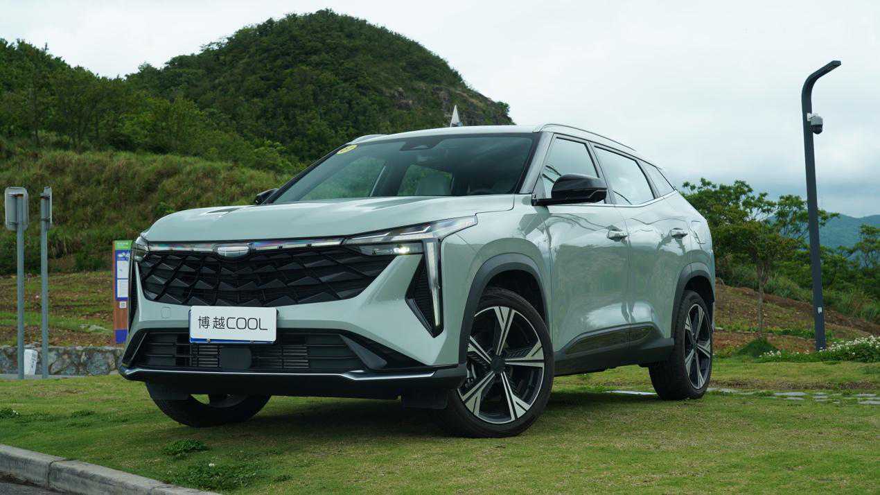 试驾吉利博越COOL：轻松好开，配8155芯片，10万级高性价比之选