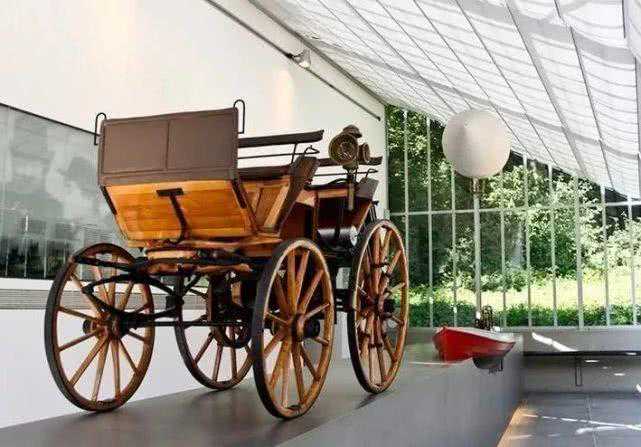 “戴姆勒”、“奔驰”和“梅赛德斯”分不清？一个故事三者间关系