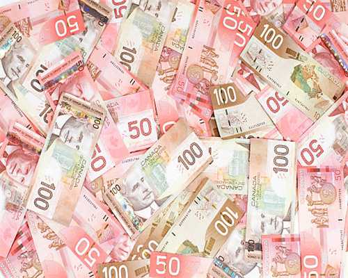 为过户尾号888车牌，女买家和二手车老板竟伪造结婚证假扮夫妻，均被行拘5天