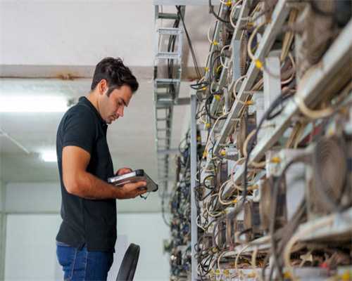 1月份新车盘点：宝马5系油电兼顾，银河E8竟有139项标配？