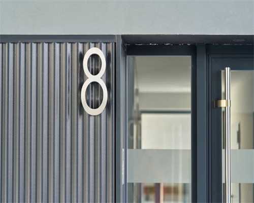 售价约合人民币138.97-196.21万元，2020款奥迪R8上市