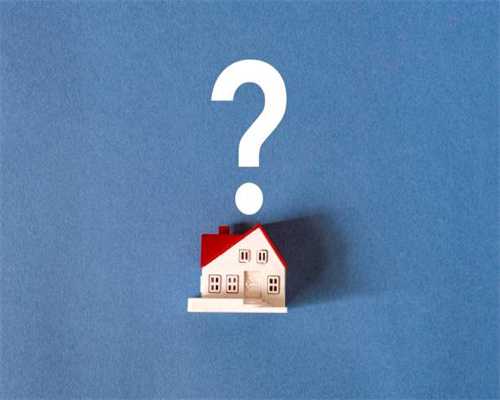 记者调查“城管碰瓷式假摔”事实真相：渣土车与私家车两司机系父子，私家车撞到巡查队员