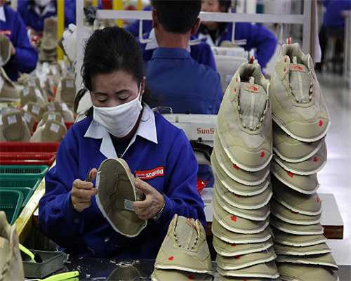 53.38-77.38万元/搭2.0T、3.0T动力 新款大众途锐上市