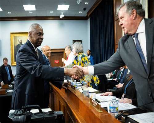 新车 | 售43.39-55.19万元，530Li动力下调，2023款华晨宝马5系上市