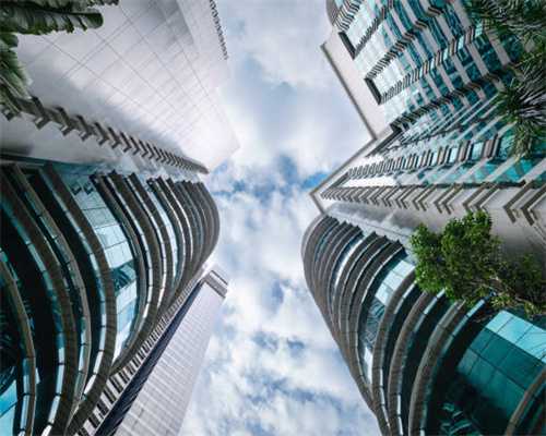 标准美系皮卡板正的造型，道奇RAM 1500，霸气依旧