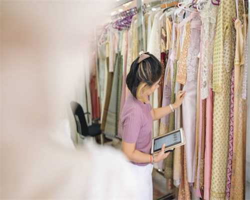 新款宝马M6卖230万元，这个价就可以入手劳斯莱斯了