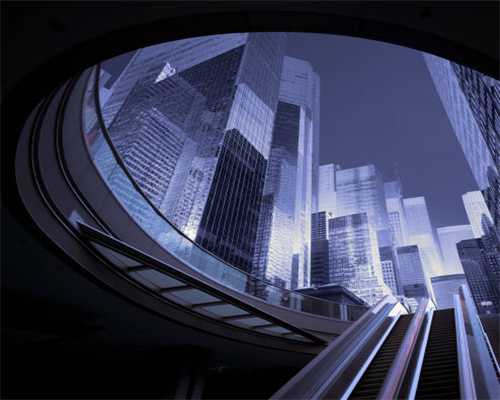 本田翼，挑战欺诈师和偶像的“二刀流”