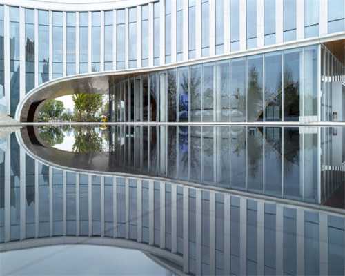 详解新款奥迪A6L，配2.0T+7DCT，轴距3024mm，售42.79万值吗？