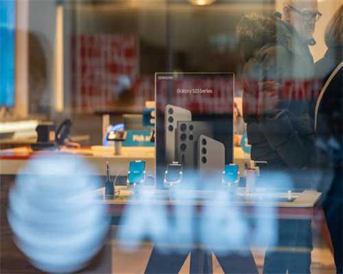 宝马运动旗舰SUV X8就要来了 巨大双肾格栅继续成最大卖点