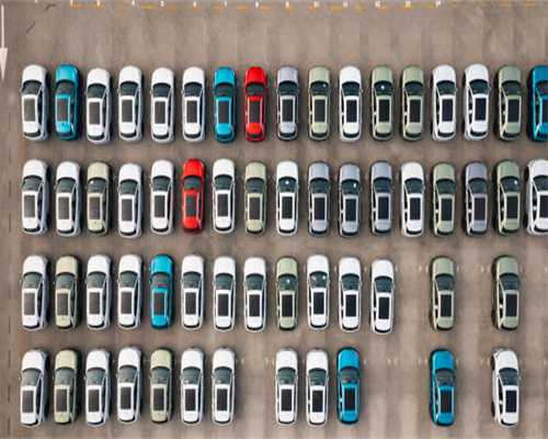 就是便宜又省油，皮实耐用的日系代步车，空间不小，丰田威驰FS