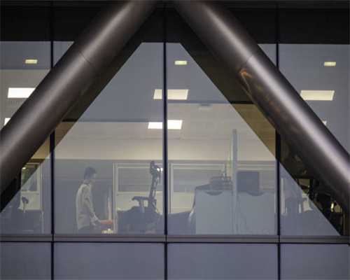 聆风：它曾是新能源销冠！不加油就能跑385公里！这车个性又拉风